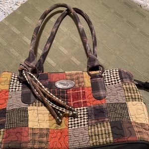 Donna Sharp quilted handbag